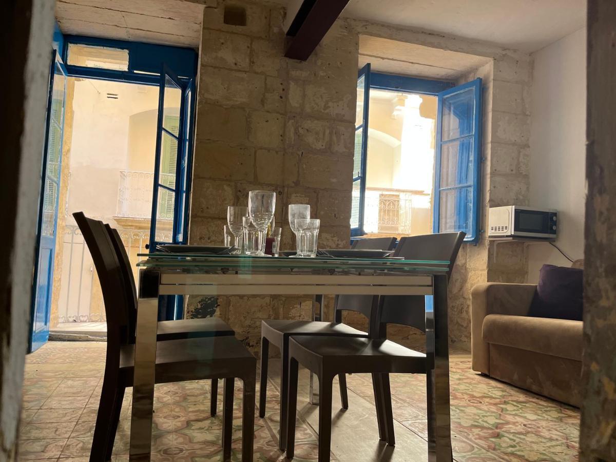 Traditional Townhouse In The Hearth Of Valletta Villa Eksteriør bilde